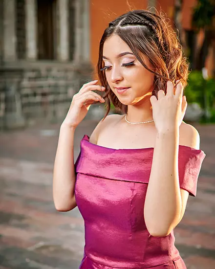 linda modelo en sus quinceaños