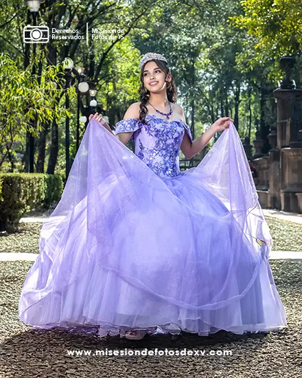 Renta de vestido de 15 años color lila