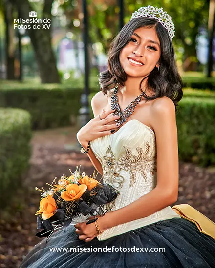 quinceañera con vestido rosa